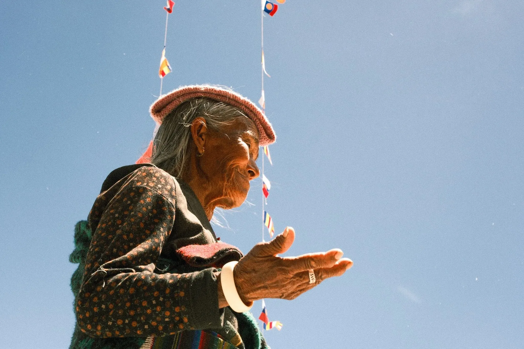 Photo of an elderly Tibetan lady in Upper Mustang, Nepal